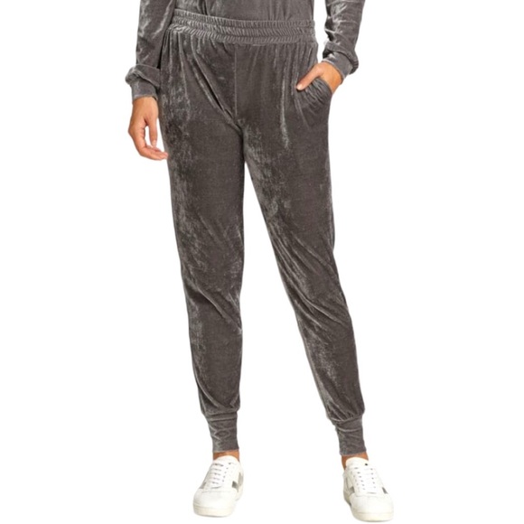 Generation Love Pants - Generation Love Ivy Velour Joggers in Gunmetal (L)